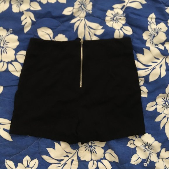 High Waisted Shorts - Picture 2 of 2